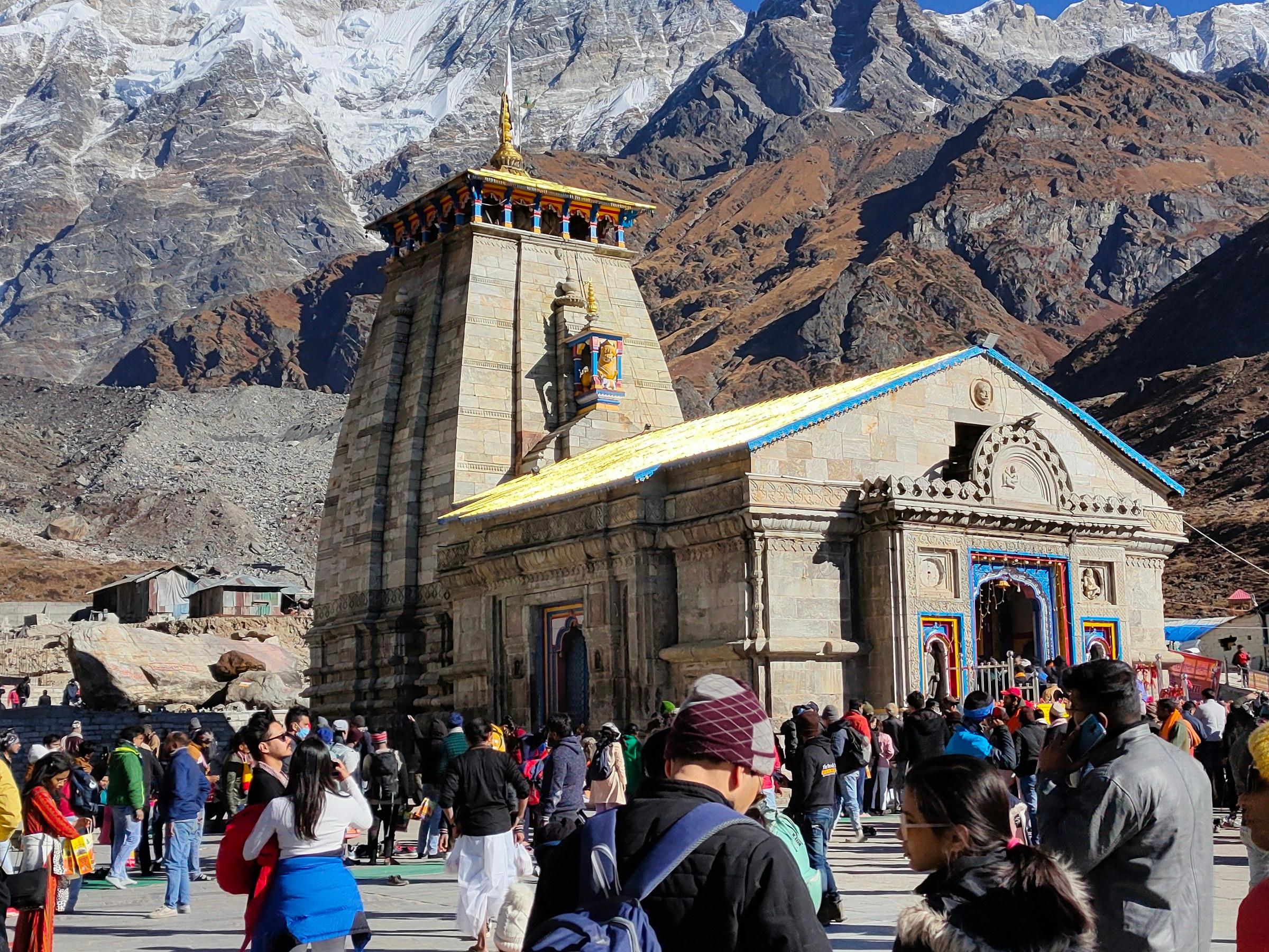 Kedarnath Temple beneath Himalayan peaks